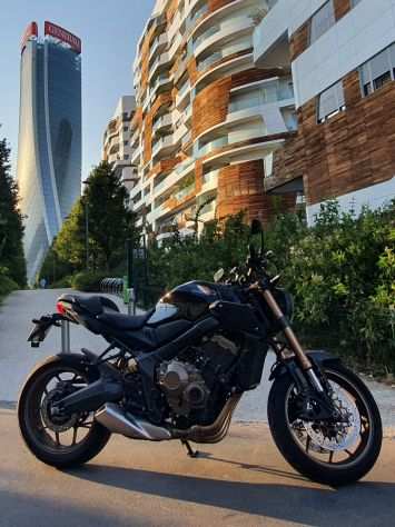 VENDO HONDA CB650R NERA