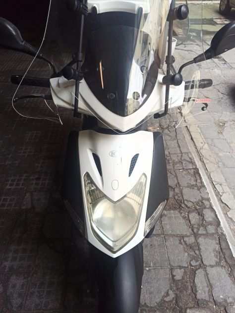 VENDO KIMCO AGILITY 125 EURO 3 A ROMA