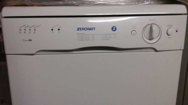 Vendo lavatrice 5 kg 50 euro lavastoviglie frigo scaldabagno 80lt piano lavoro