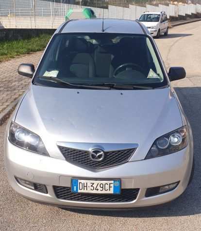 VENDO MAZDA 2 TD A 1.000,00 EURO