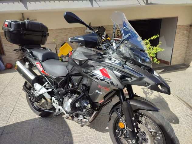 VENDO MOTO TRK BENELLI 502X