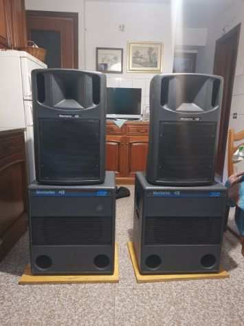 VENDO n.2 SUBWOOFER MONTARBO 115 SA 500W amp e n.2 CASSE MONTARBO MT 360 A 350W