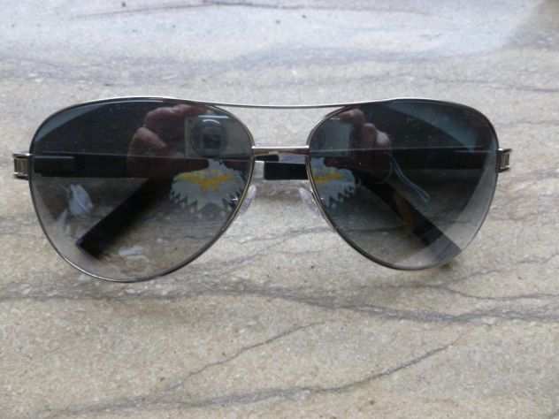vendo occhiali da sole Fred mod.Hawai C3 originali nuovi