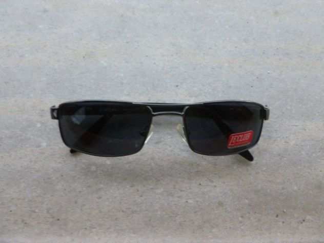vendo occhiali da sole Le Club, polarizzati, nuovi, mod. Est 558