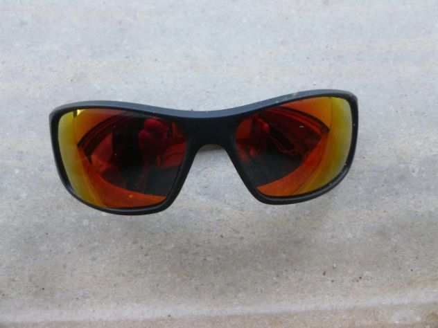 vendo occhiali da sole Swing mod ss181, polarizzati, specchiati, nuovi
