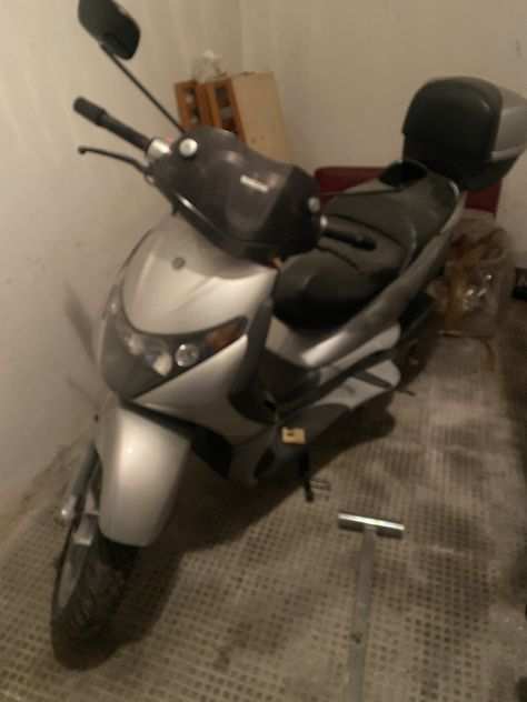 Vendo piaggio BEVERLY 200