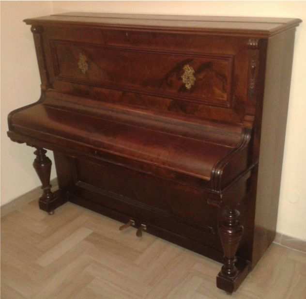 Vendo Pianoforte verticale acustico  Saxofono tenore  Organo elettronico