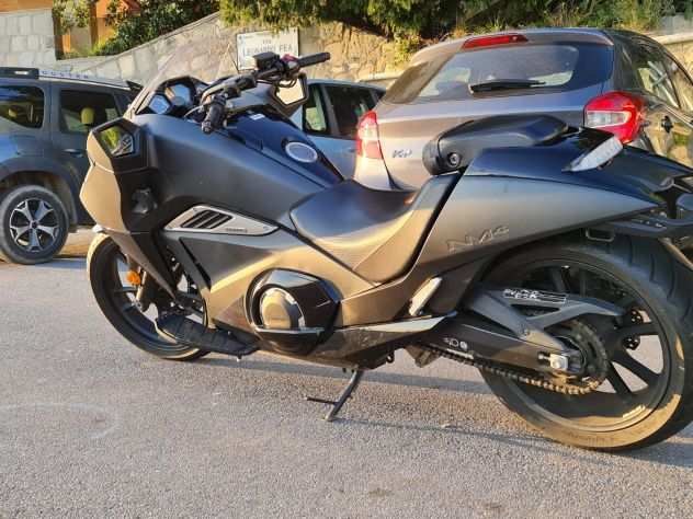 Vendo rara Honda Vultus NM4 NC750J