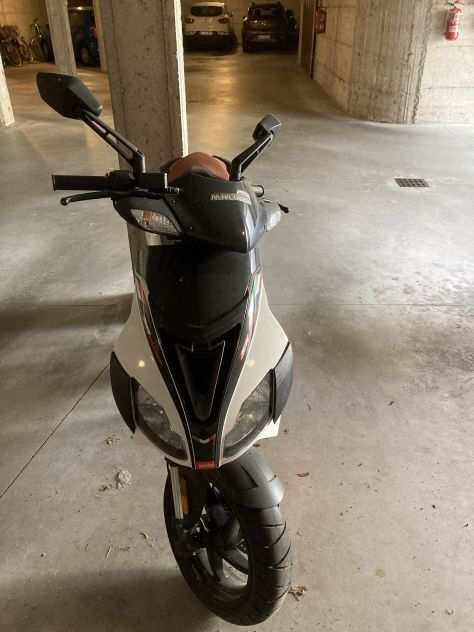 Vendo scooter Aprilia Sr 50 R