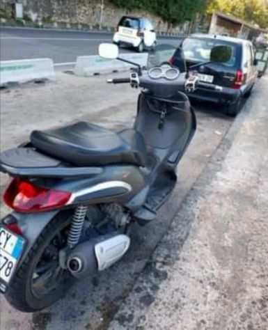 Vendo scooter beverly 250