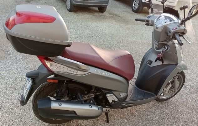 Vendo scooter Kymco 300 GT