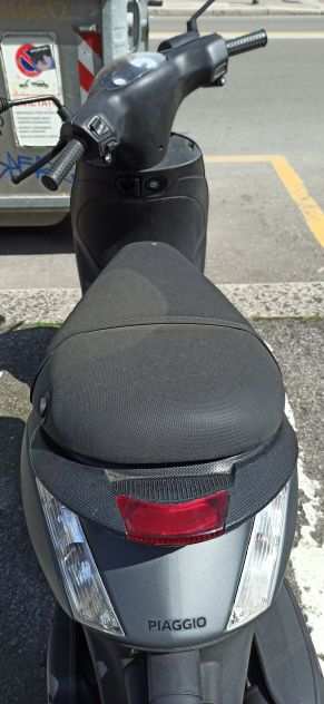 Vendo scooter Piaggio zip 50 4T del 2021