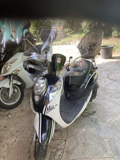Vendo scooter Sym 50 , unico proprietario anno 2017 km 3000
