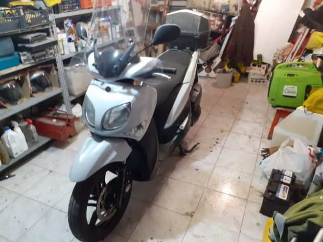 vendo scooter yamaha x center 150