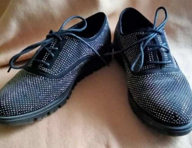 Vendo sneakers mis. 39