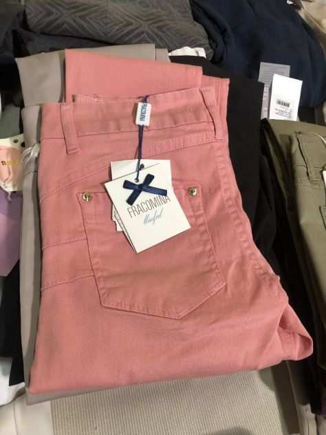 Vendo stock di Jeans da donna di Marca Bari