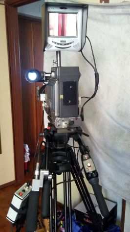 Vendo telecamera JVC 3 CCD