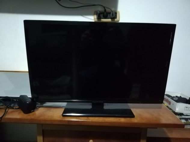 Vendo televisione 24 pollici Master