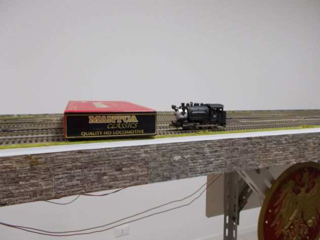 VENDO TRENINI MODELLO H0 RIVAROSSI LIMA ROCO KATO ATHEARN BACHMANN TRIX LILIPUT