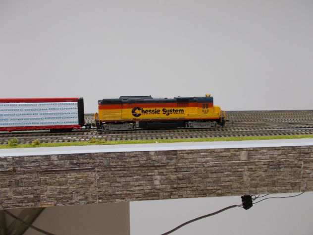 VENDO TRENINI MODELLO H0 RIVAROSSI LIMA ROCO KATO ATHEARN BACHMANN TRIX LILIPUT