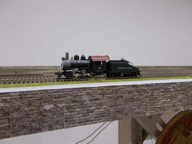 VENDO TRENINI MODELLO H0 RIVAROSSI LIMA ROCO KATO ATHEARN BACHMANN TRIX LILIPUT