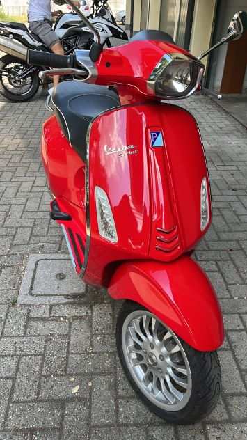 Vendo Vespa 125 Sprint rossa