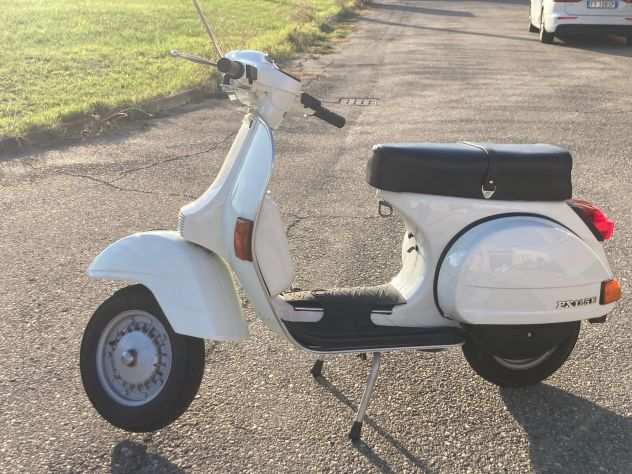 VESPA 125 PX E del Luglio 1983 - RESTAURATA INTEGRALMENTE - PARI AL NUOVO