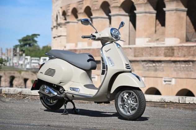 VESPA GTS 300