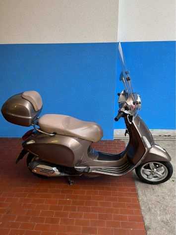 VESPA PRIMAVERA 125