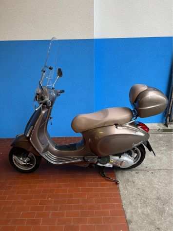 VESPA PRIMAVERA 125