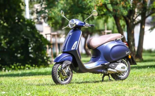 VESPA PRIMAVERA 50