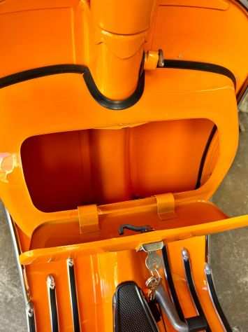 Vespa Rally 180 Orange F29 Prezzo 4000 euro