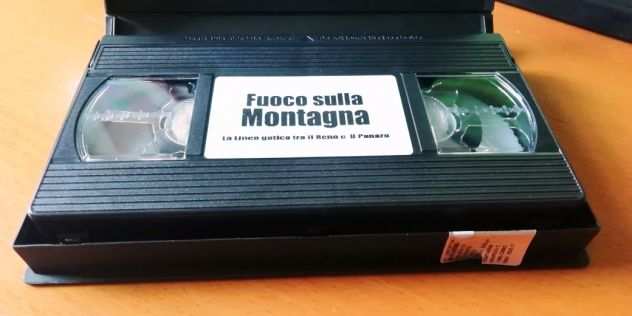 VHS - DVD - FUOCO SULLA MONTAGNA