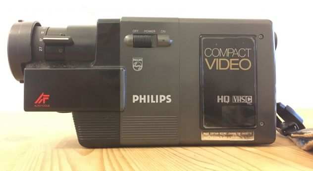 Videocamera VHS C Philips VKR 683500