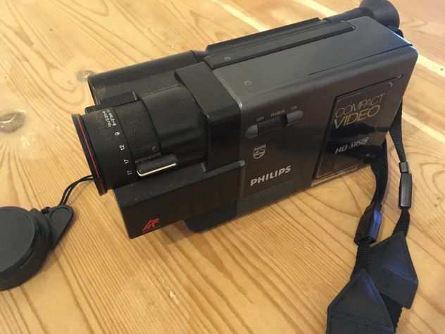 Videocamera VHS C Philips VKR 683500