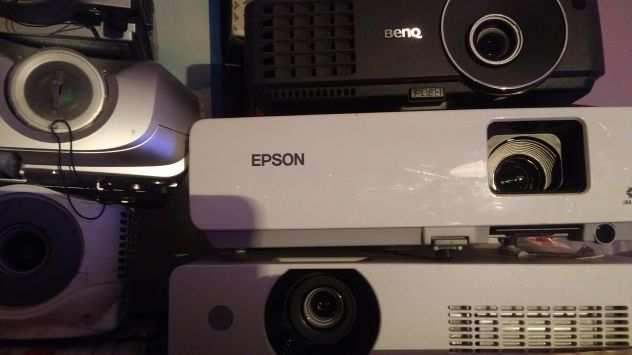 VIDEOPROIETTORE EPSON VGA E HDMI XGA WXGA FULL HD