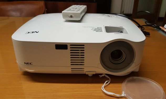Videoproiettore NEC VT490
