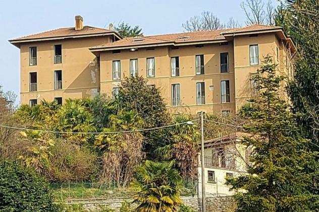 Villa a Laveno Mombello - Rif. 14891