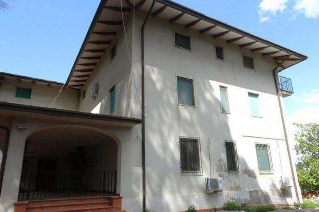 Villa a Perugia - Rif. 21786