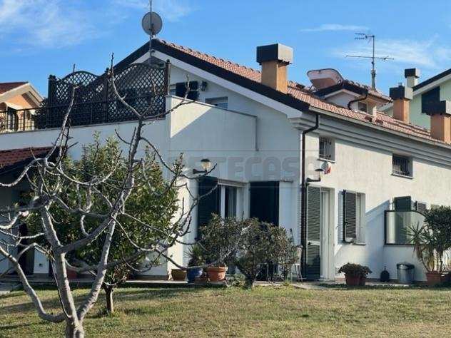 Villa a schiera in vendita a Borghetto Santo Spirito