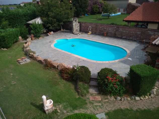 Villa Bifamiliare Indipendente con piscina