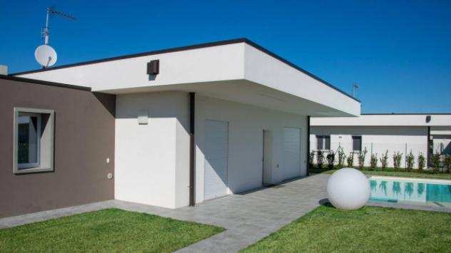 Villa di 110 msup2 con piugrave di 5 locali e box auto doppio in vendita a Calvagese della Riviera