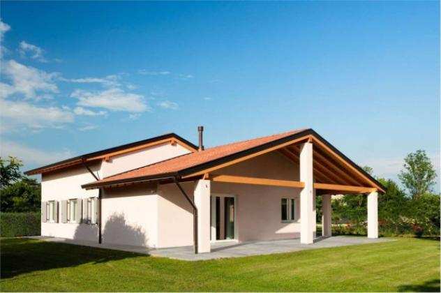 Villa di 140 msup2 con 5 locali e box auto doppio in vendita a Varallo Pombia