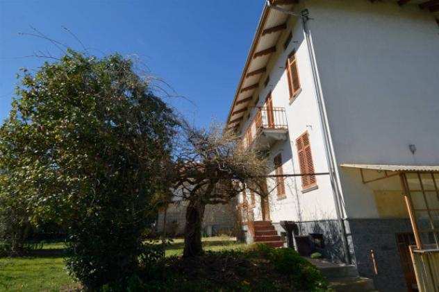 Villa di 140 msup2 con 5 locali in vendita a Biella