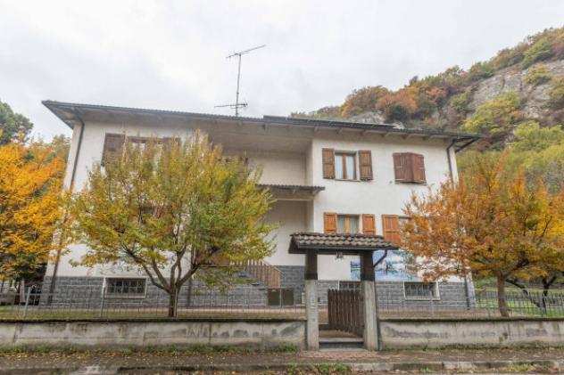 Villa di 140 msup2 con 5 locali in vendita a Monterenzio