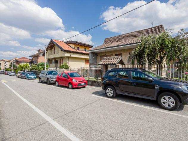 Villa di 158 msup2 con 4 locali e box auto in vendita a Rivalta di Torino