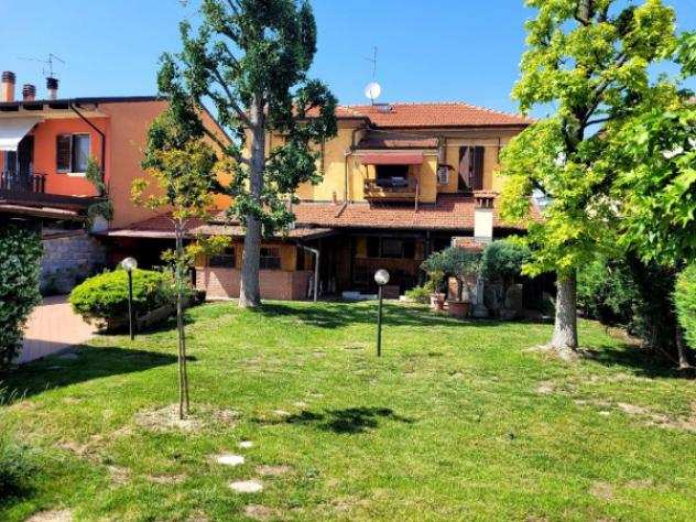 Villa di 170 msup2 con 5 locali in vendita a Piacenza