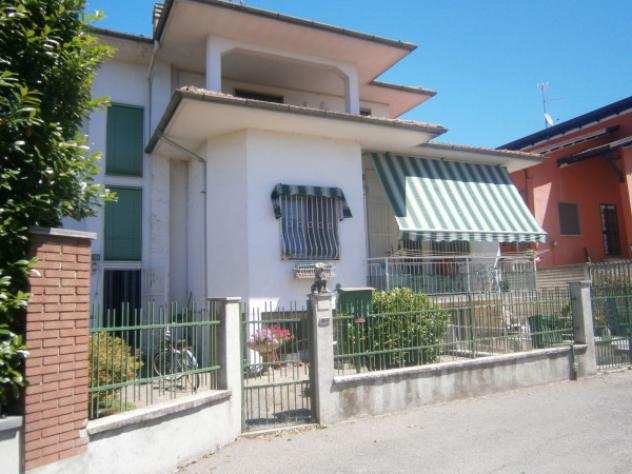 Villa di 190 msup2 con 5 locali in vendita a Mortara