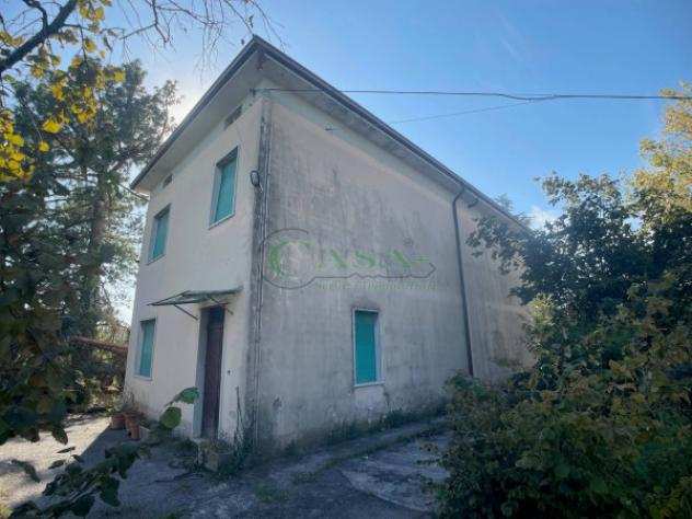 Villa di 220 msup2 con piugrave di 5 locali in vendita a Lonato del Garda