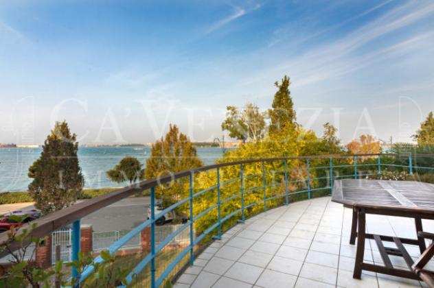 Villa di 250 msup2 con 5 locali in vendita a Venezia